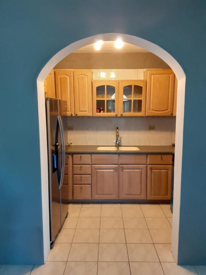 Appartamento Airbab Moon Gate West Mount Pleasant Esterno foto
